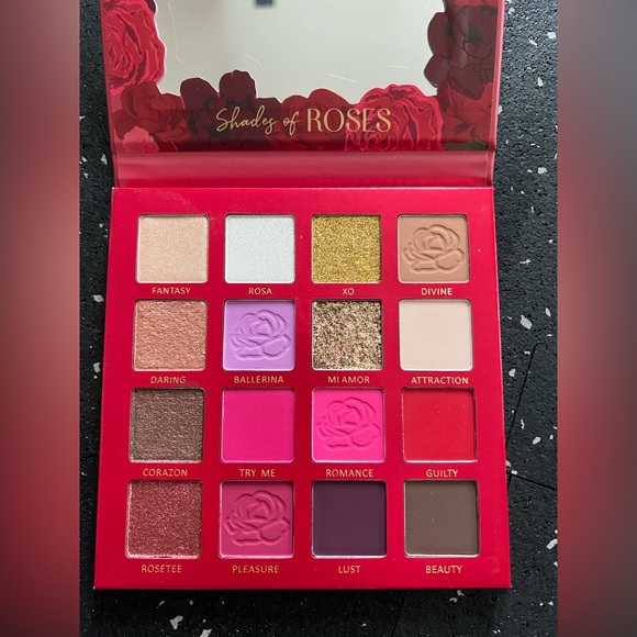 BEBELLA | SHADES OF ROSES EYESHADOW PALETTE - Picture 4 of 4